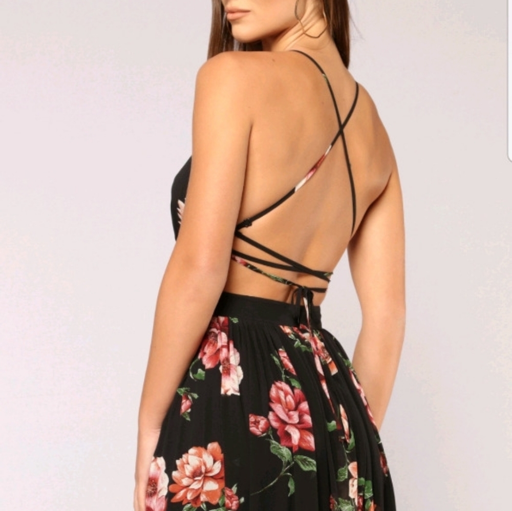 FASHION NOVA DRESS - Picture 3 of 3